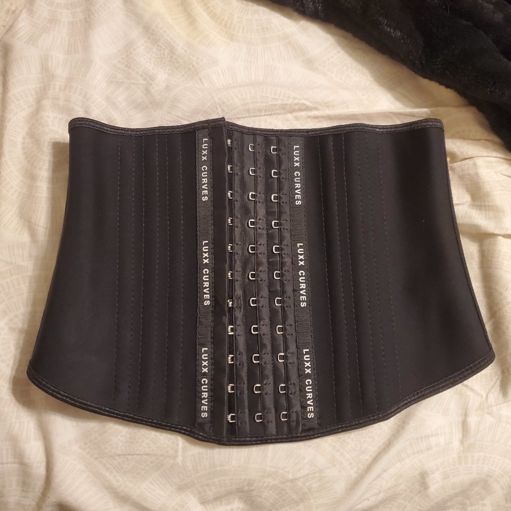Luxx Curves 9" Waist Trainer XS